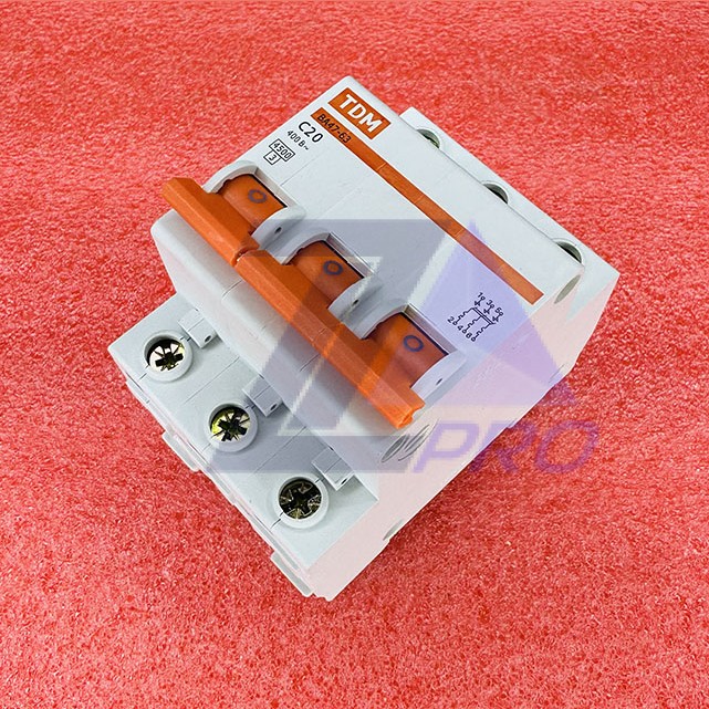 Автоматический выключатель C20 ВА47-63 3Р 20А 4,5кА TDM