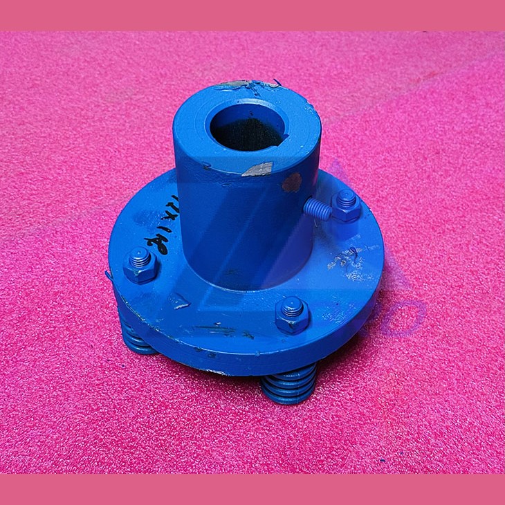 Полумуфта моторная D=42мм L=118мм 4 пальца 0471.22.04.000-09 МЛЗ