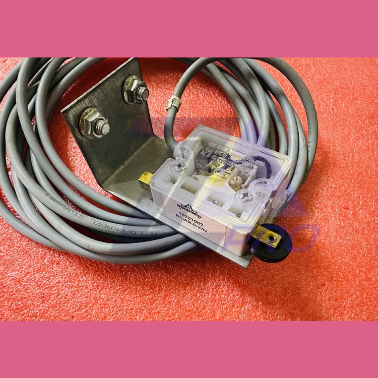 Выключатель 10201052 R1-AR-0-WN KRONENBERG